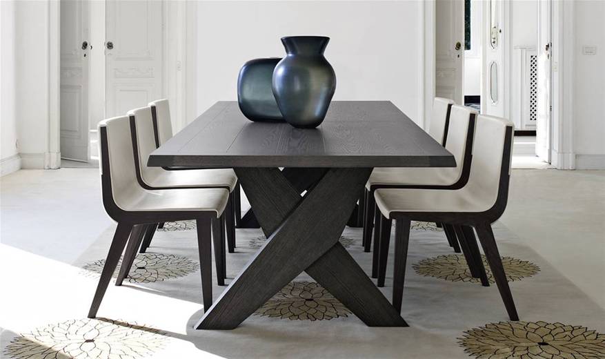 Top_5_Tables_for_a_modern_living_room