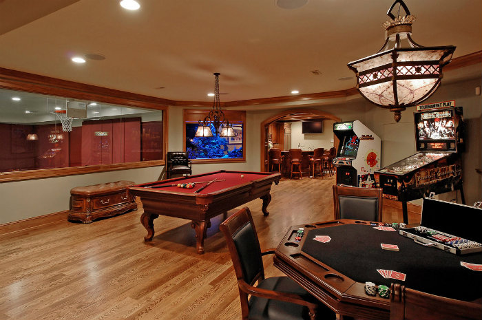 Give a modern innovated look to your basement at home!