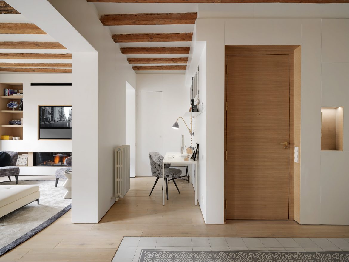 This Apartment Brings Contemporary-Style to Medieval Barcelona