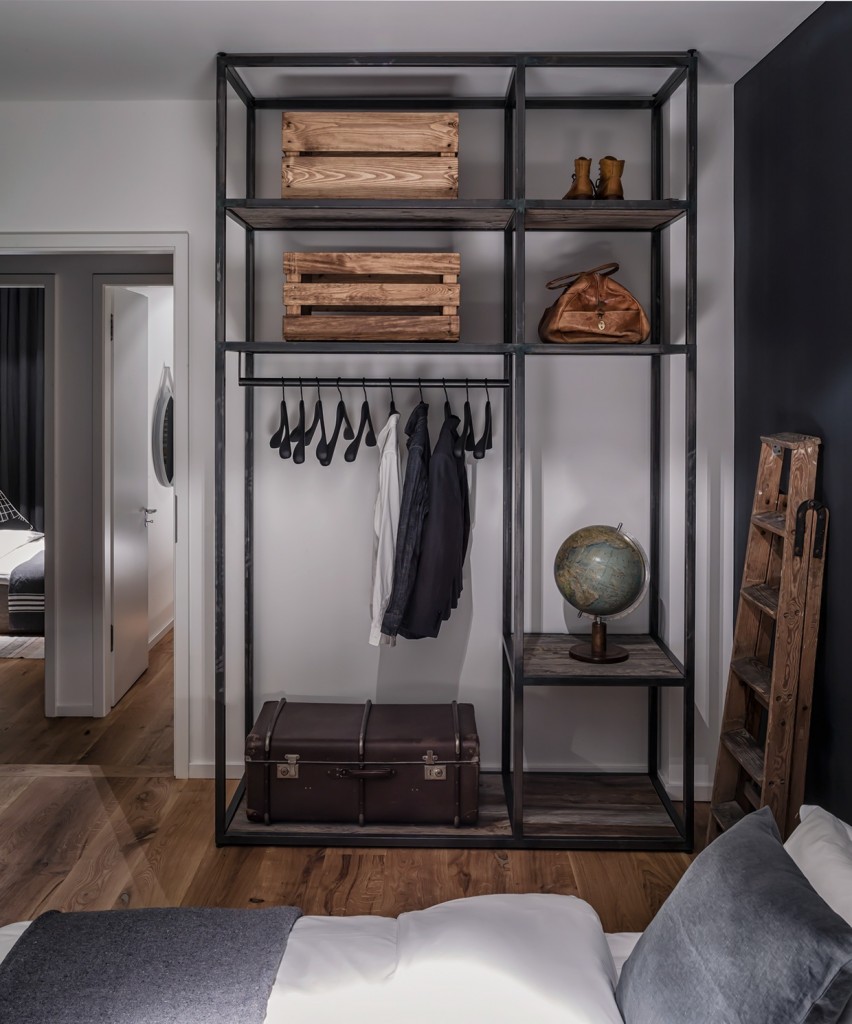 Home Furniture: 10 Industrial Style Closet Designs
