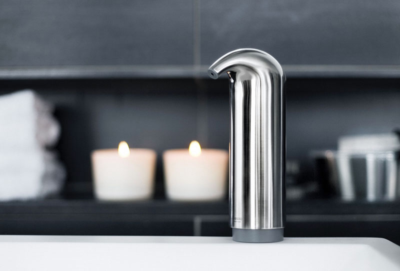 10 sophisticated soap dispensers to step up your bathroom decor