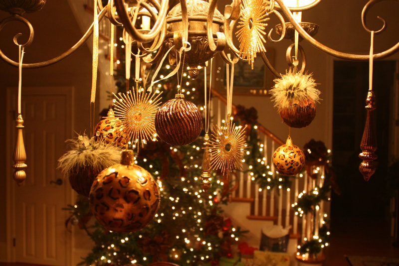 How to Adapt the Christmas Decoration to Your Modern Home Decor