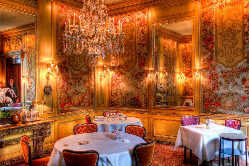 Top Luxury Restaurants In Paris